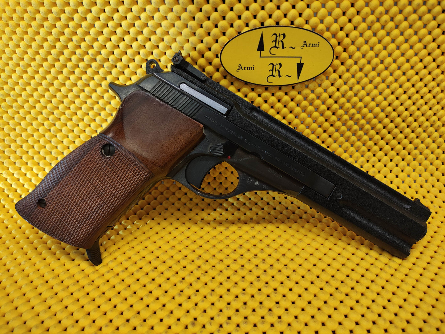 Beretta 76