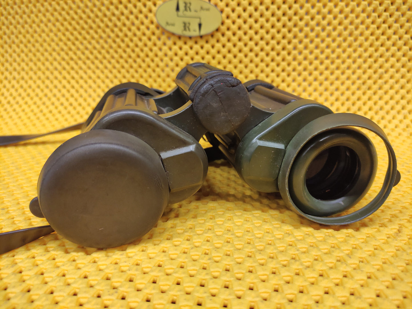 Binocolo militare esercito Tedesco, Hensoldt 8x30
