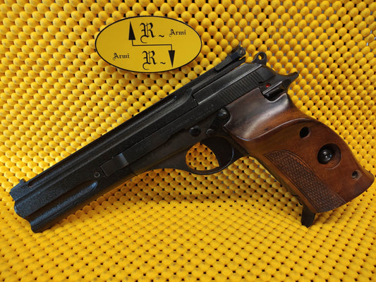 Beretta 76