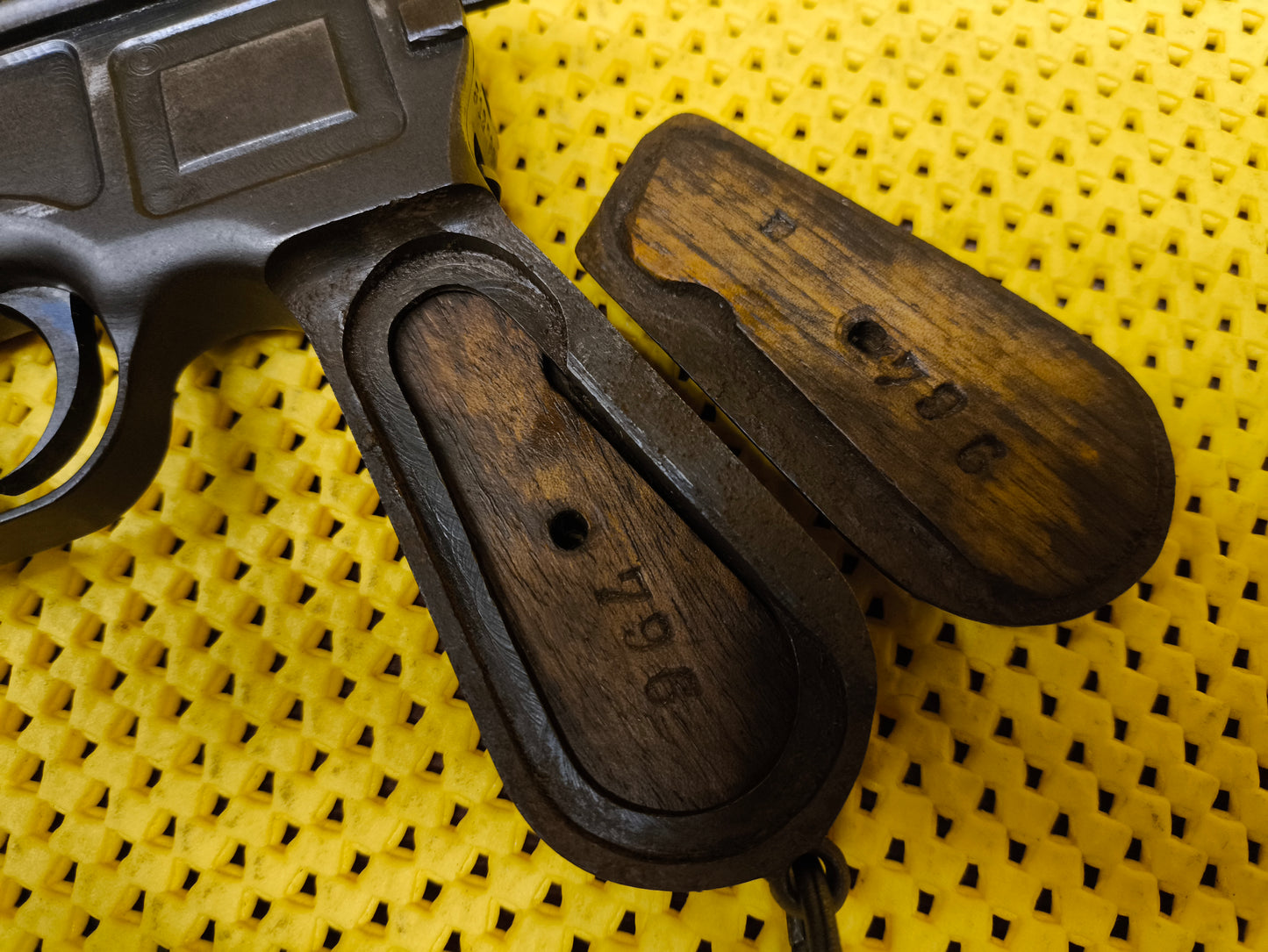 Mauser C96 1912