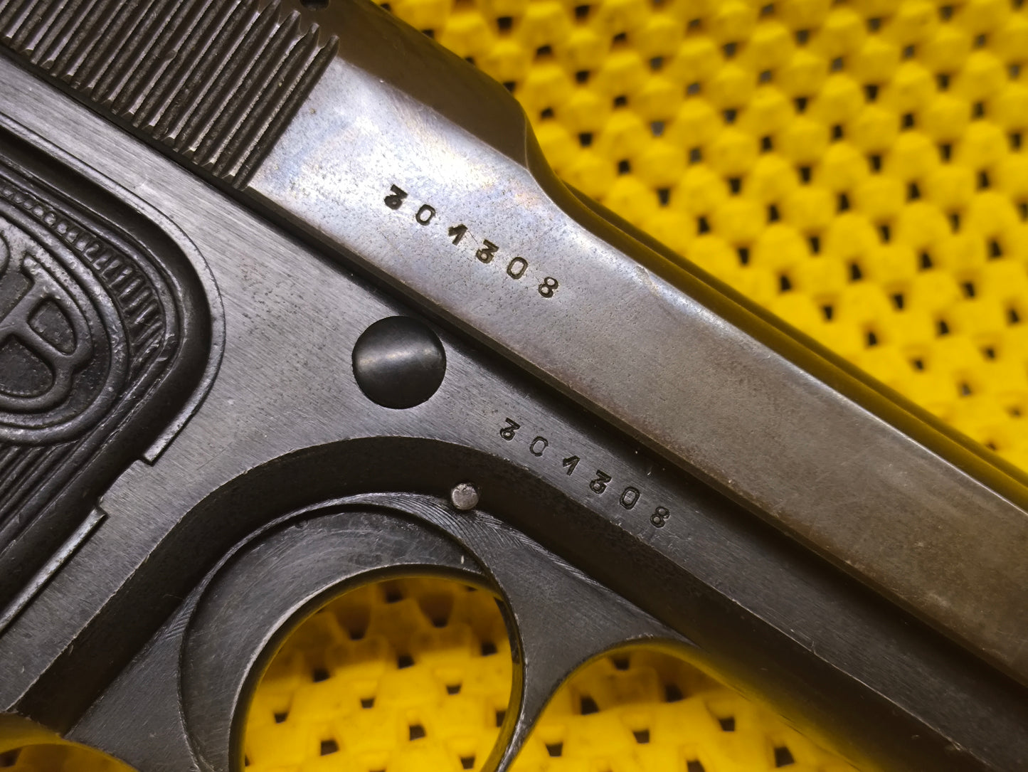 Beretta 23