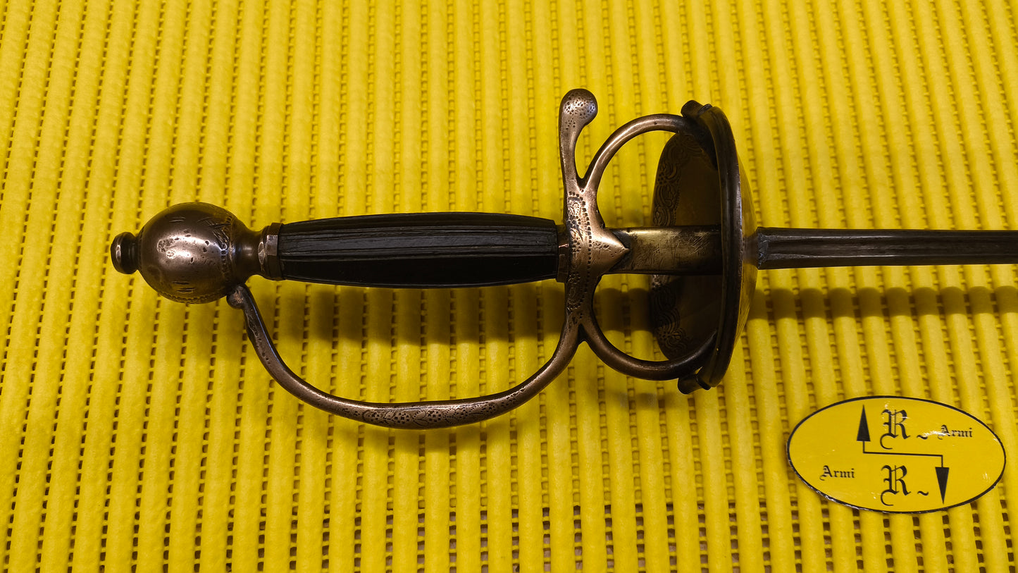 Antico spadino in bronzo del 700