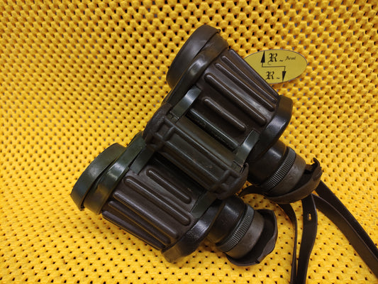 Binocolo militare esercito Tedesco, Hensoldt 8x30