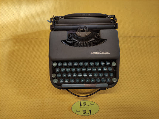 Macchina da scrivere anni 40